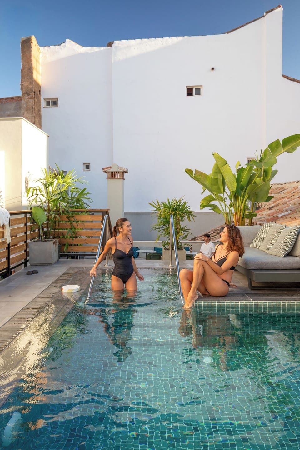 Outdoor pool, pool umbrellas