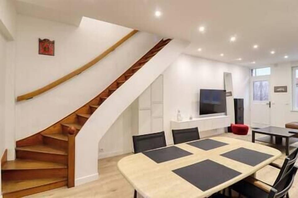 E0c8a9b1 0d0d 4731 9b61 3a53e3063be6