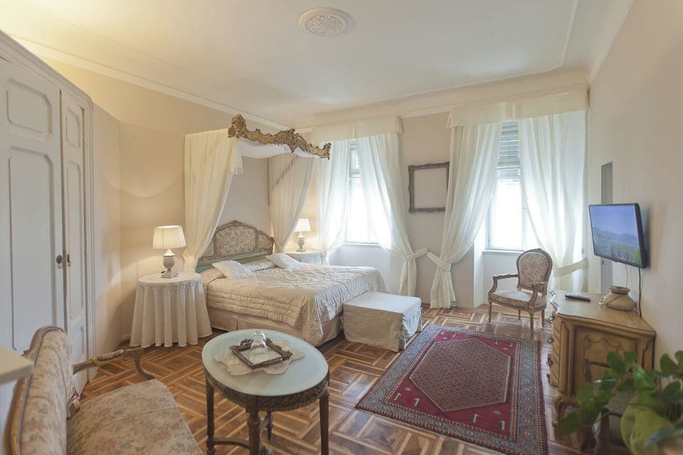 Deluxe Double Room, Sea View | In-room safe, laptop workspace, free WiFi