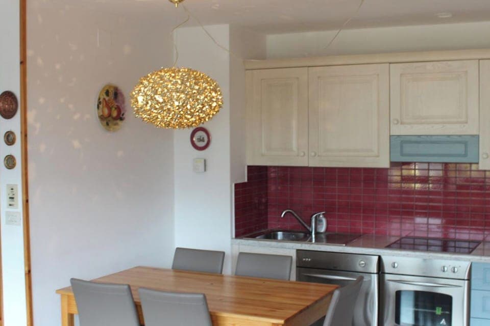 Apartment | Private kitchen | Fridge, oven, stovetop, dishwasher