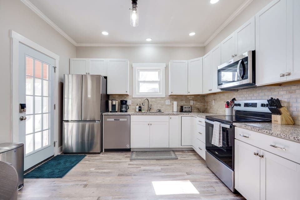 Bright Modern Kitchen with Ample Storage and Counter Space