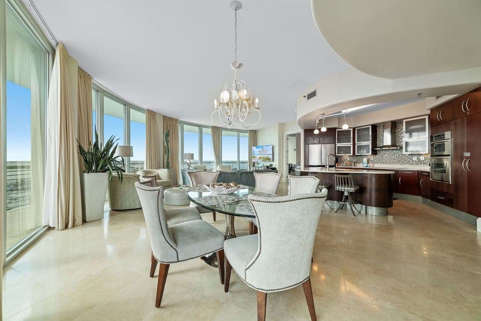 Gather, eat, and make memories. Our spacious dining area and adjacent breakfast bar provide plenty of room for guests to enjoy meals and conversations, creating the perfect setting for your vacation.