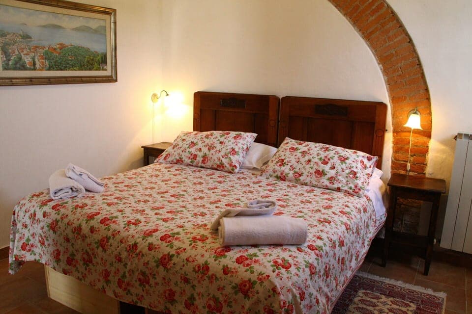 House | 1 bedroom, bed sheets