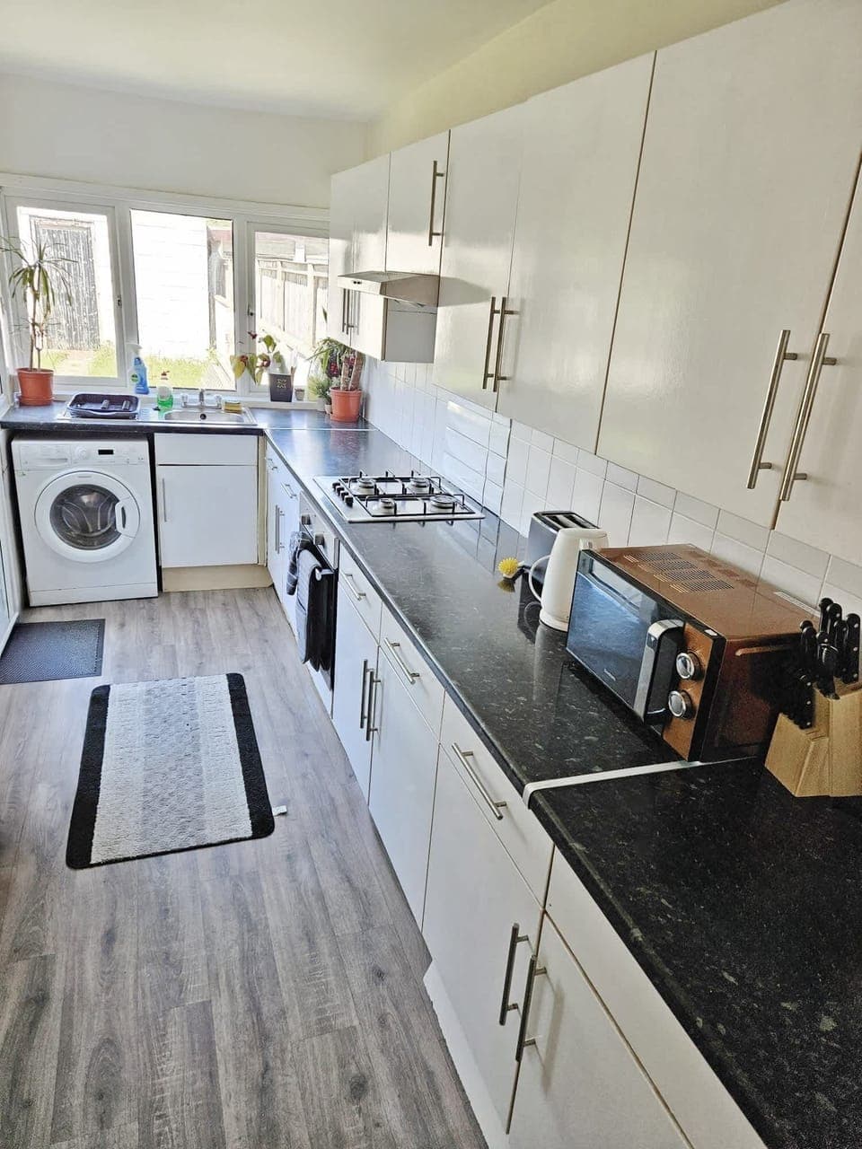 “Fully equipped kitchen – perfect for longer stays”