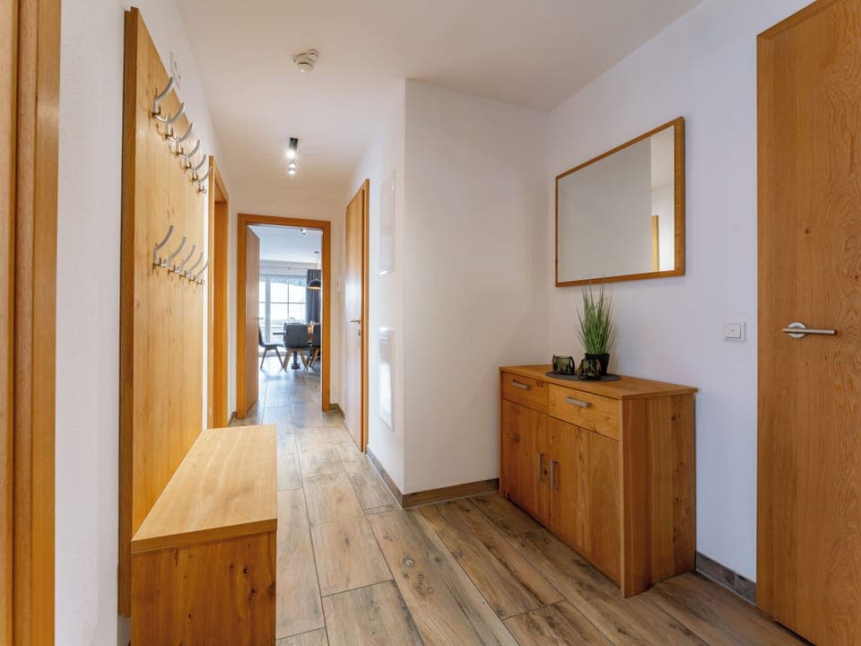 Entrance / Reception