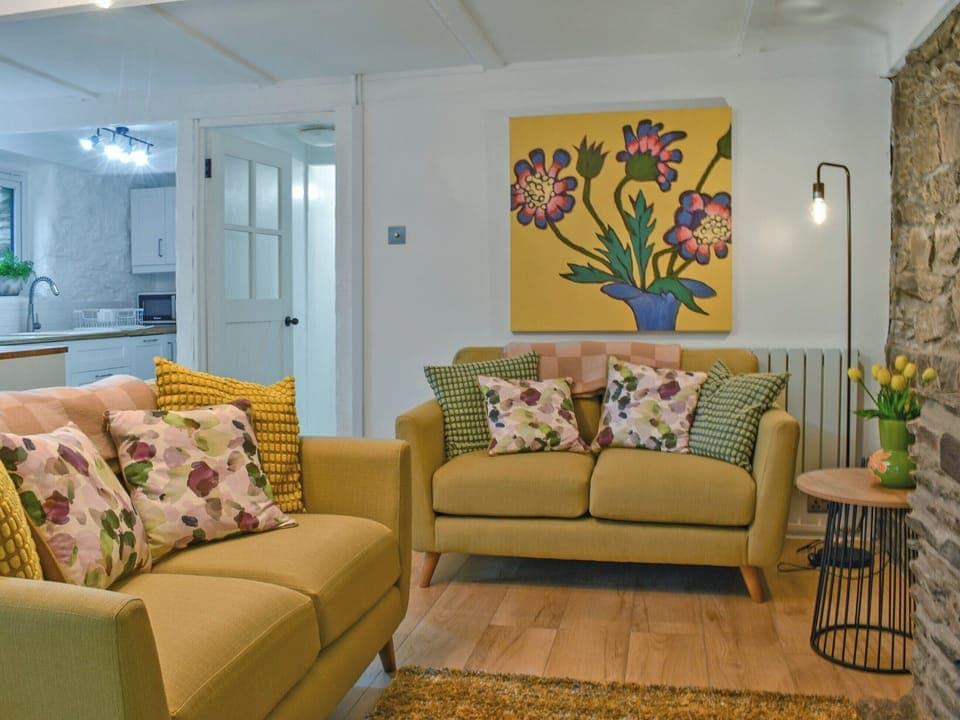 Living room/dining room | Byre Cottage, Fowey