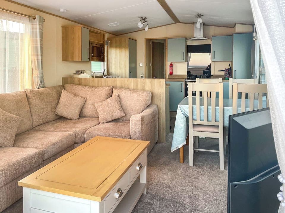 Open plan living space | Ocean View, Lancaster