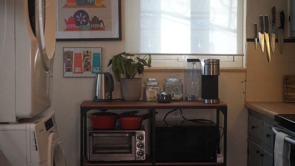 Coffee and tea station