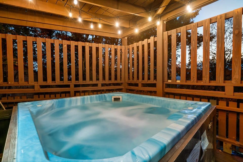 Indoor spa tub