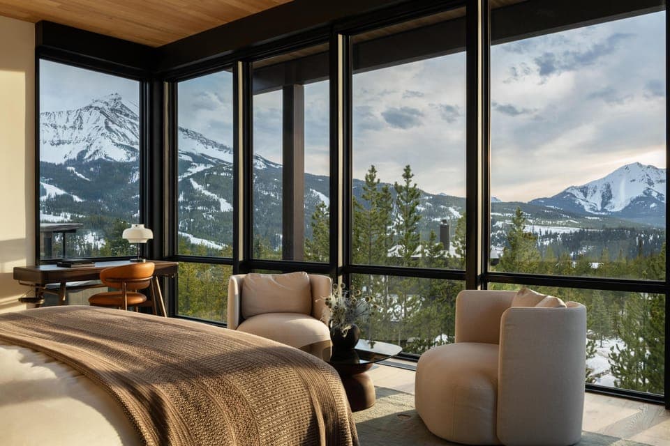 Egyptian cotton sheets, premium bedding, pillowtop beds, minibar