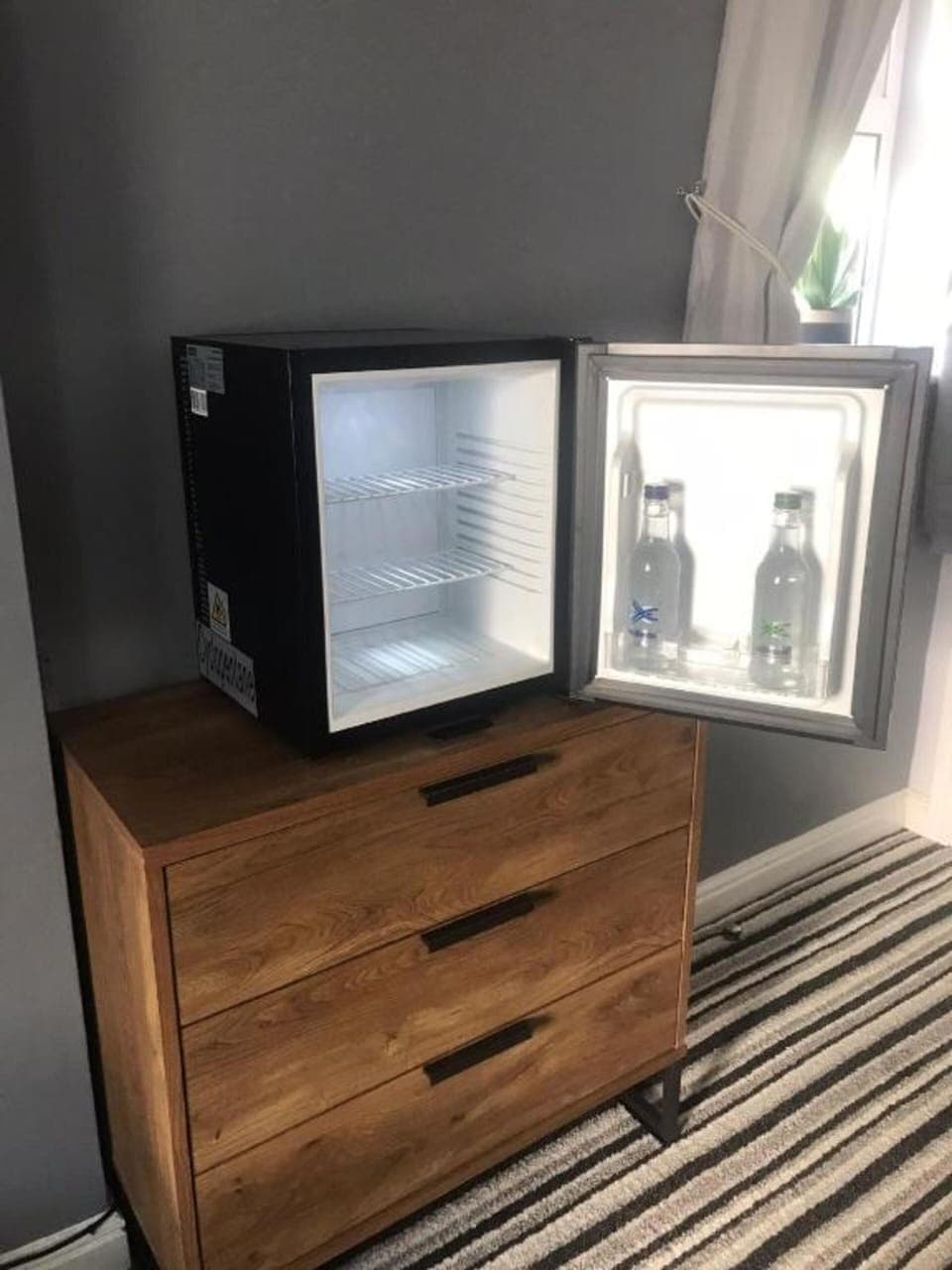 Deluxe Double Room | Desk, iron/ironing board, free WiFi, bed sheets