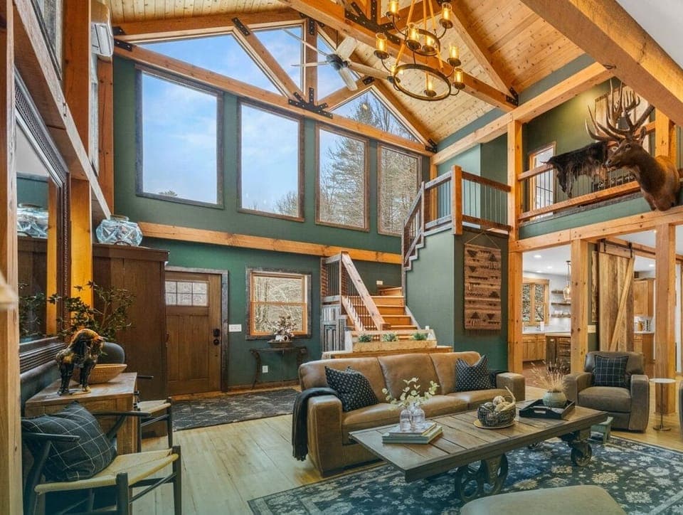 Spacious Beautiful Happy Family Memories and Connection