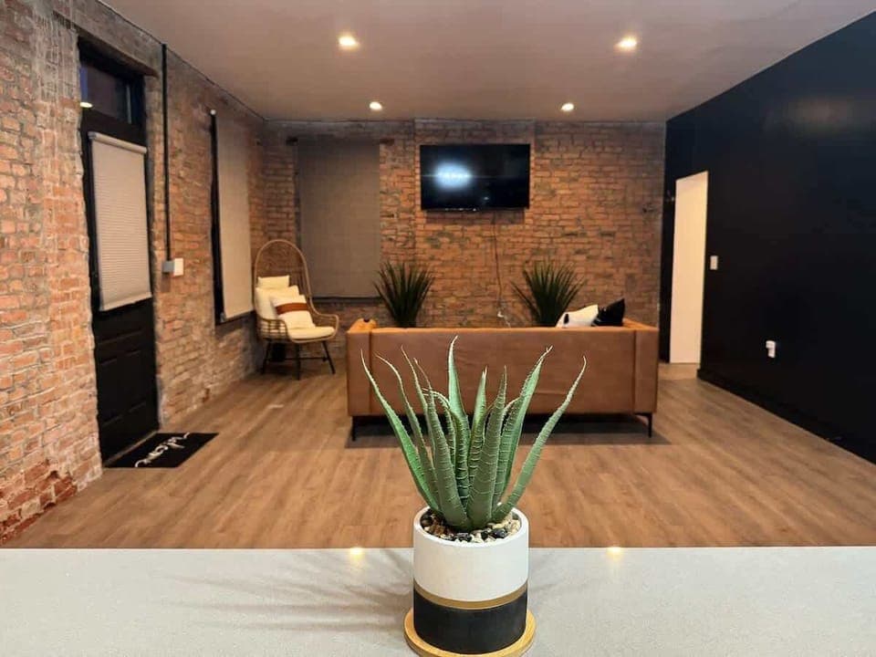 This home is in a safe neighborhood where modern elegance meets ultimate comfort. Get ready to pamper yourself in style!