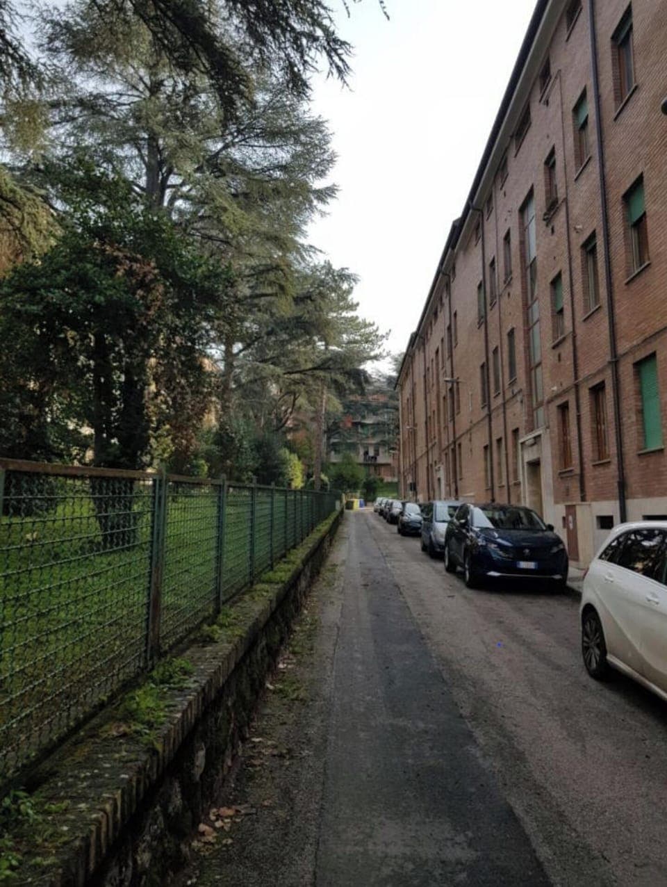 PARCHEGGIO SU STRADA PRIVATA