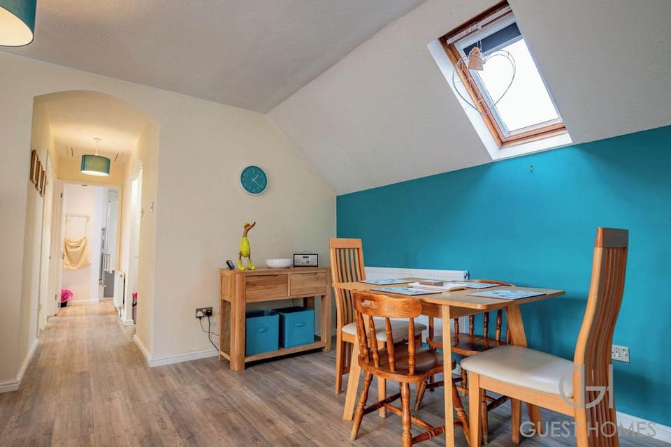 Chichester Close, Hereford - Host & Stay