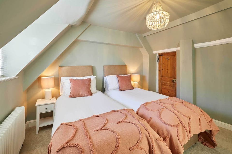 Dalton House, Whitby - Host & Stay