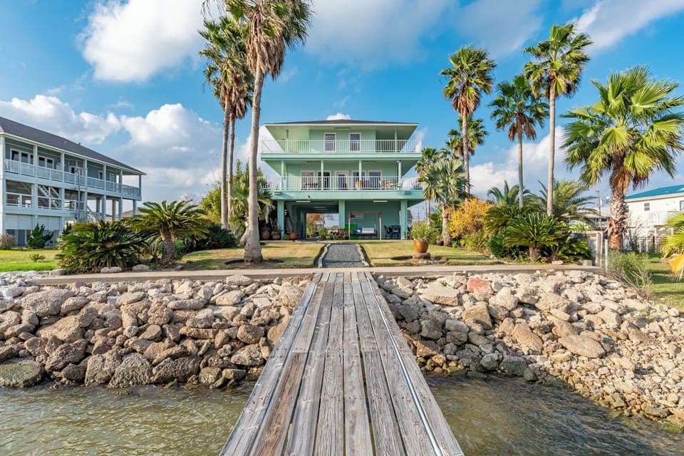 How convenient to walk from the house straight to the bay to fish. No car needed