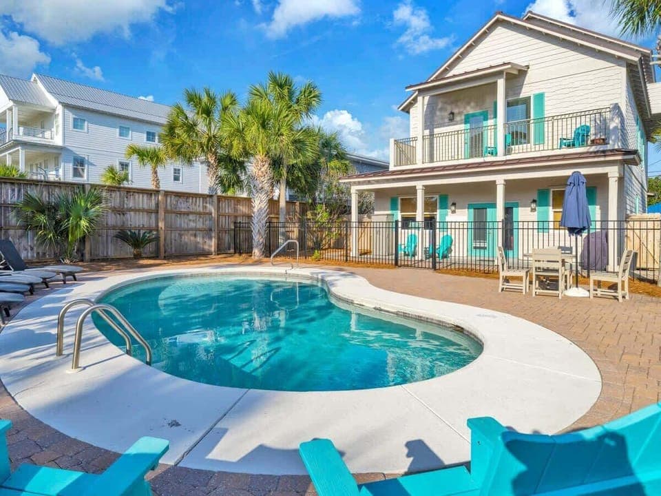 Relax Poolside, Fenced in for Safety, and Room for the Whole Fam!