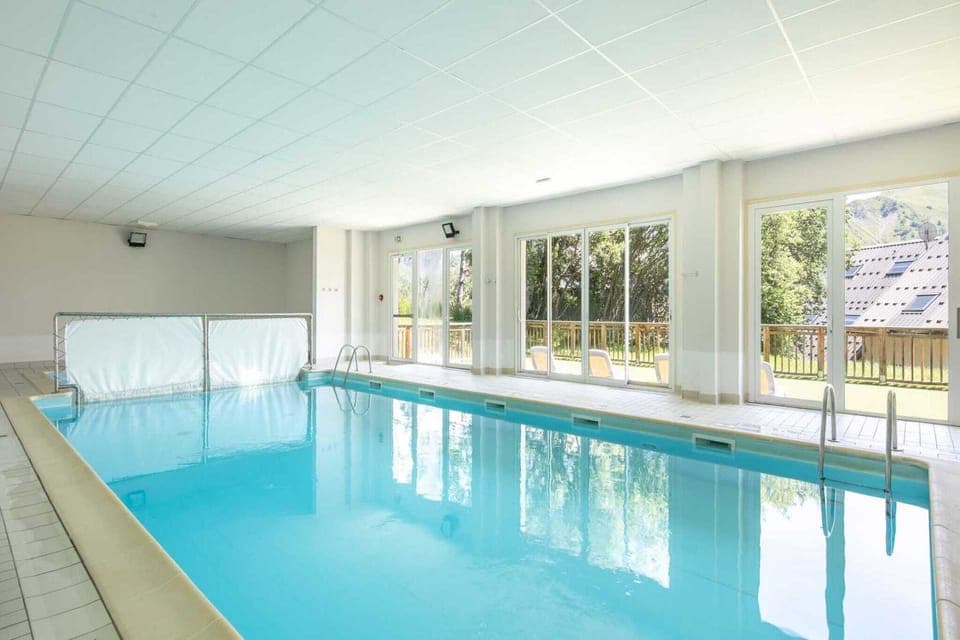 Holiday Home Swimming Pool