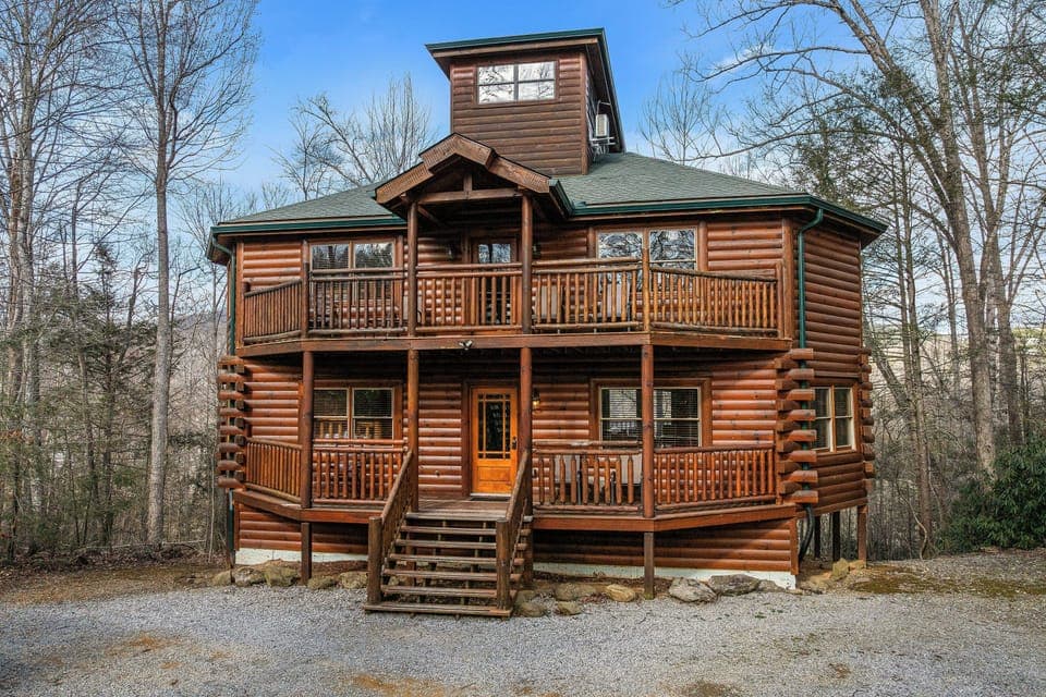 Welcome to Cherokee Pool Lodge!