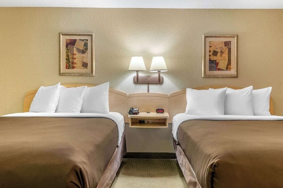 Room, 2 Queen Beds, Mobility Accessible, Non Smoking | Desk, laptop workspace, free WiFi