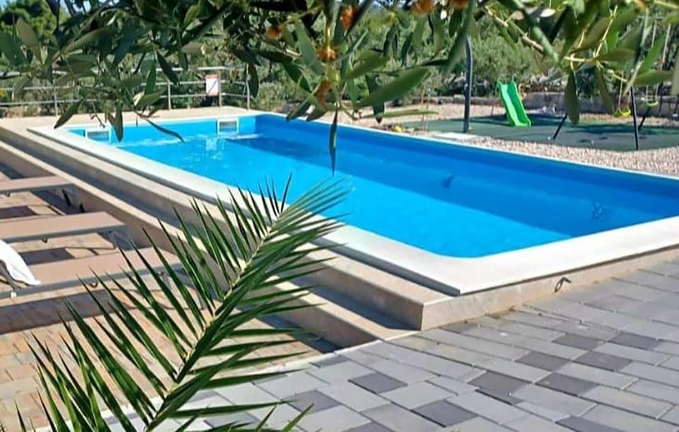 pool