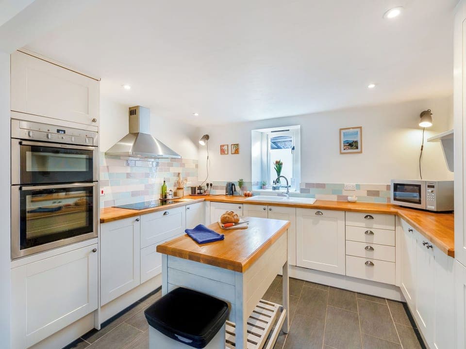 Kitchen | The Granary - House In The Yard, Gaerwen