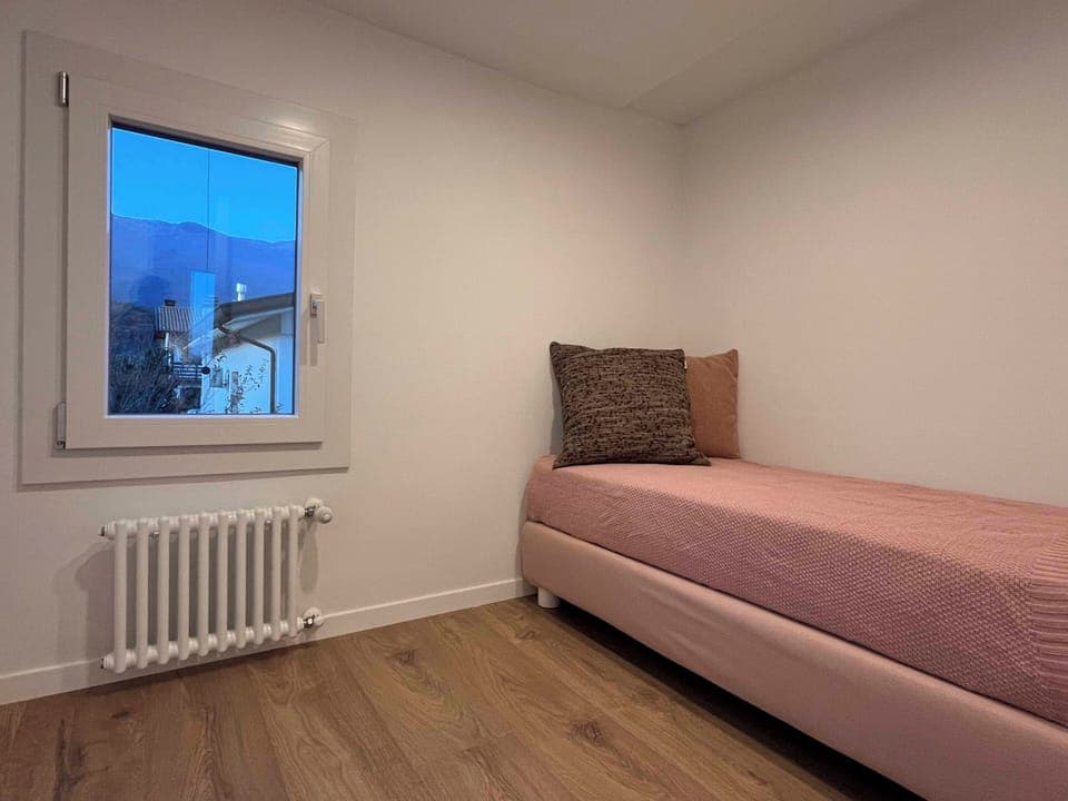 Deluxe Studio, Kitchenette, Garden View | Soundproofing, iron/ironing board, free WiFi