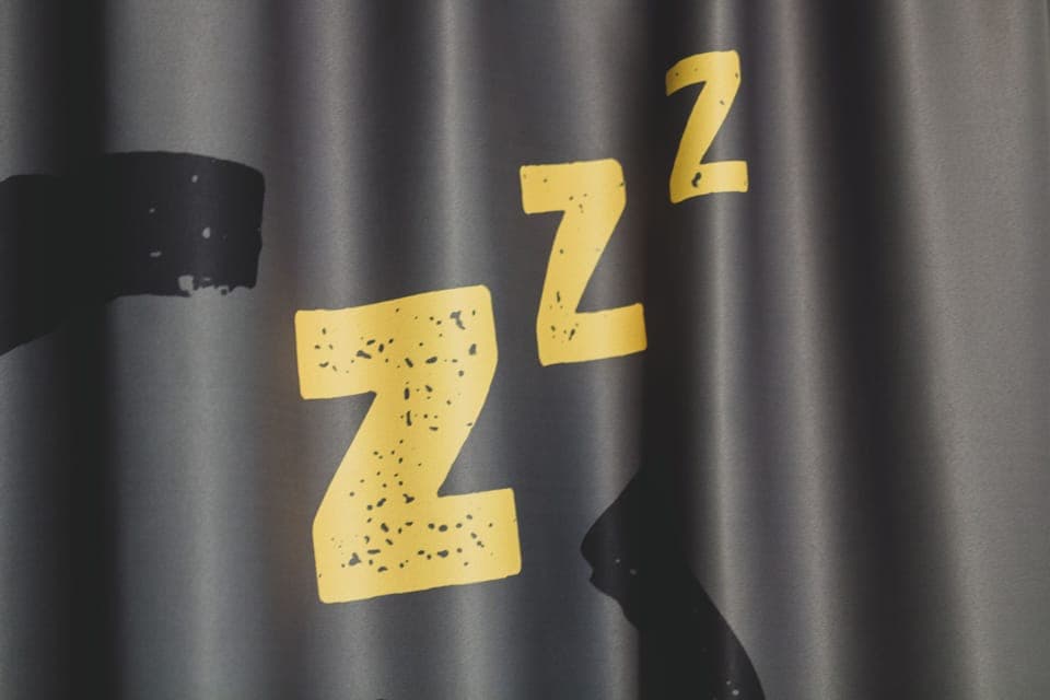 Hypo-allergenic bedding, free WiFi, bed sheets