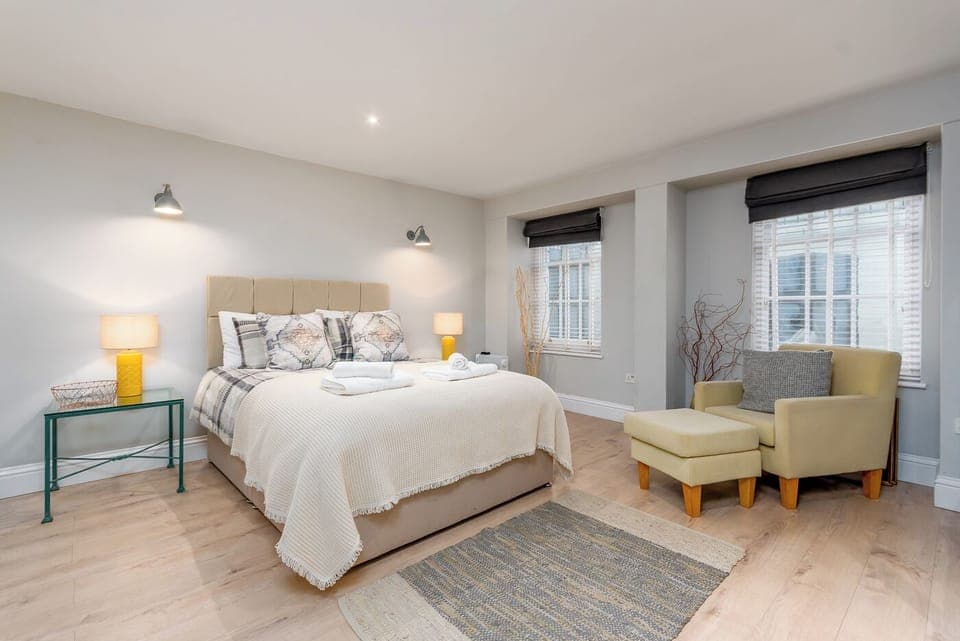 1 bedroom, iron/ironing board, free WiFi