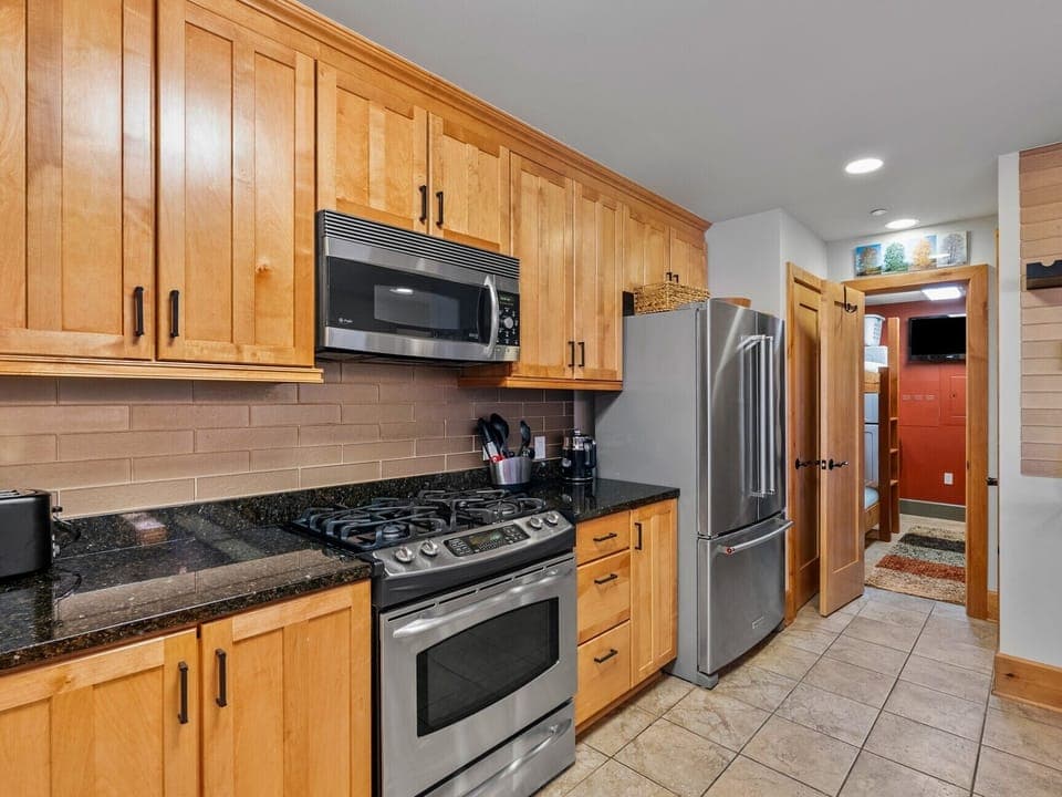 Seasons at Sandpoint - Condo 135