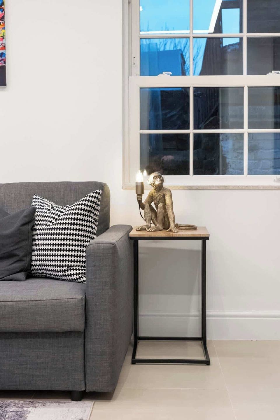  Elegant accent décor