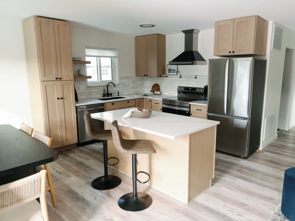 Full kitchen