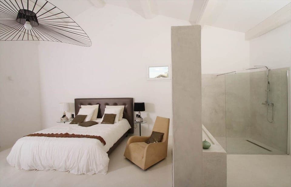 location saisonniere piscine spa calme detente nature parc riviere gard occitanie