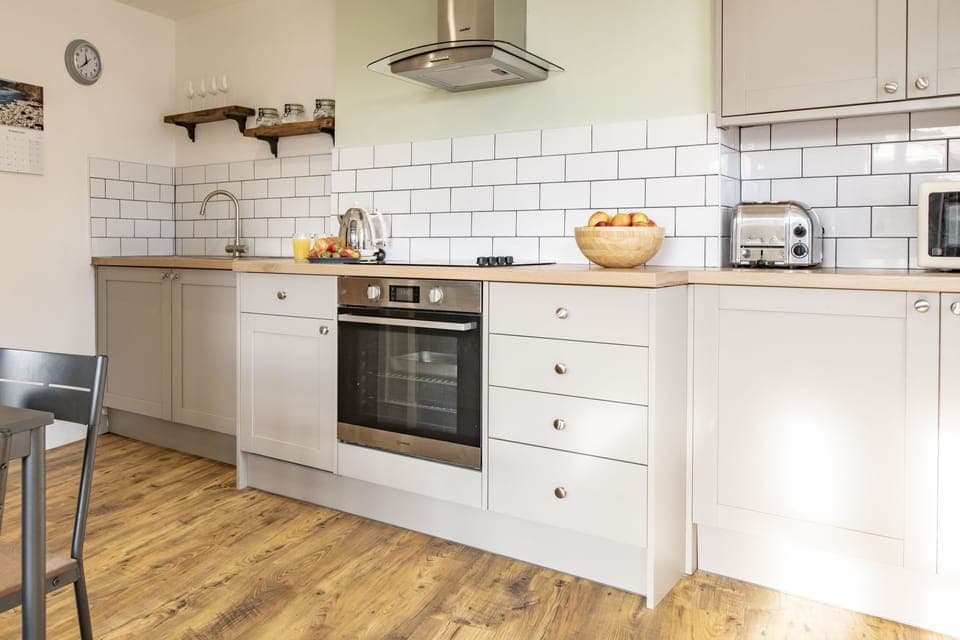 California Cottage, Middleton in Teesdale: Fully fitted kitchen