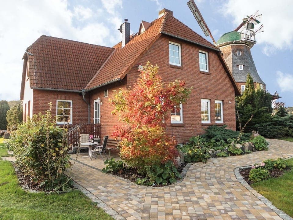 Holiday Home Exterior [summer]