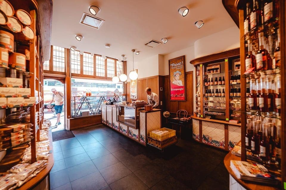 Surroundings [summer] (1-5 km)