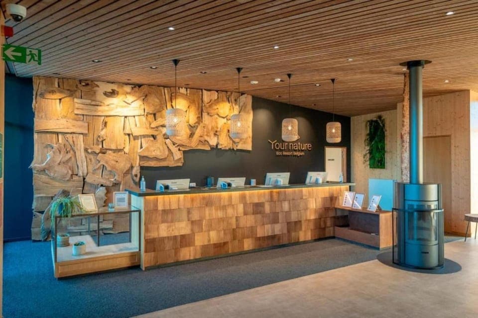 Entrance / Reception