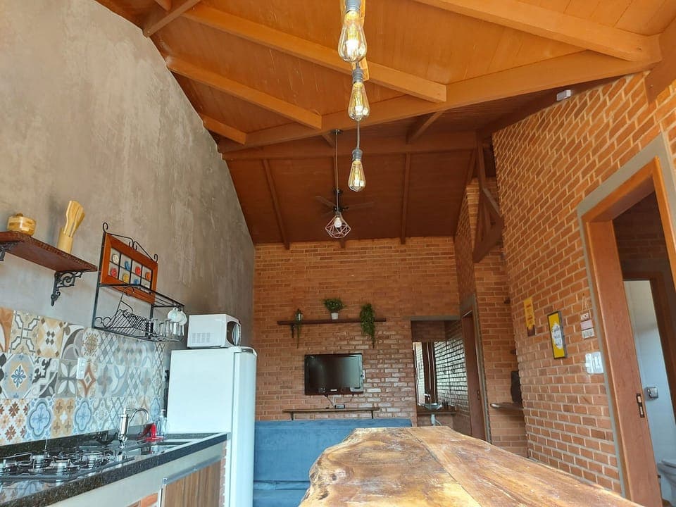 Chalet | Private kitchen | Fridge, microwave, oven, stovetop