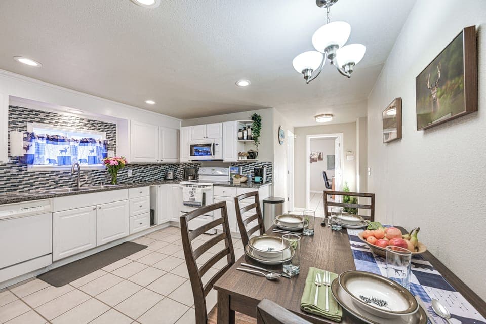 Cottage (3 Bedrooms) | Interior