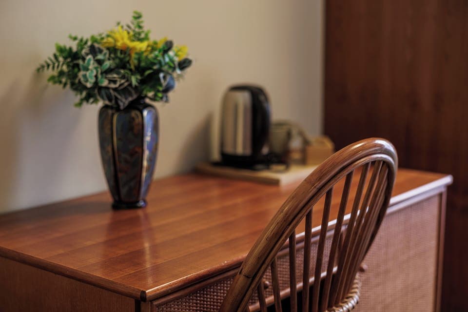 Traditional Double Room | Desk, laptop workspace, free WiFi, bed sheets