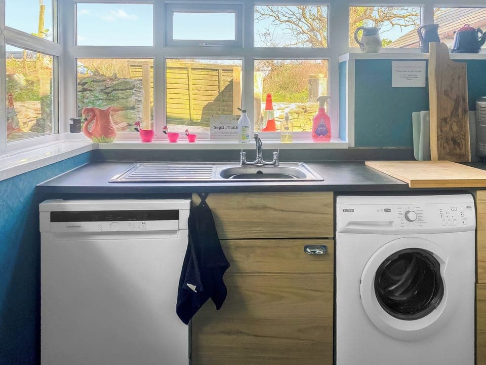 Kitchen | Goonearl Cottage, Redruth