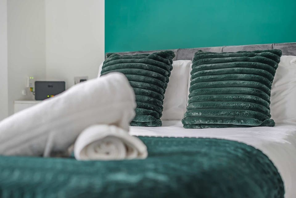 Experience the comfort of this inviting bed — the perfect place to recharge 🛏️💤