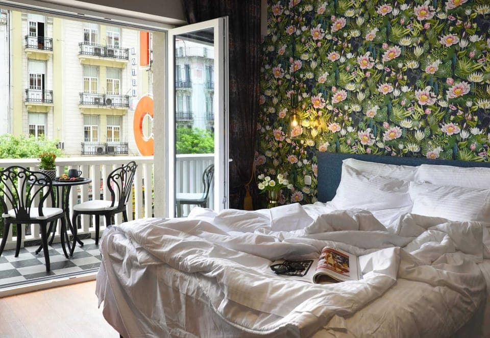 Deluxe Room | In-room safe, soundproofing, iron/ironing board, free WiFi