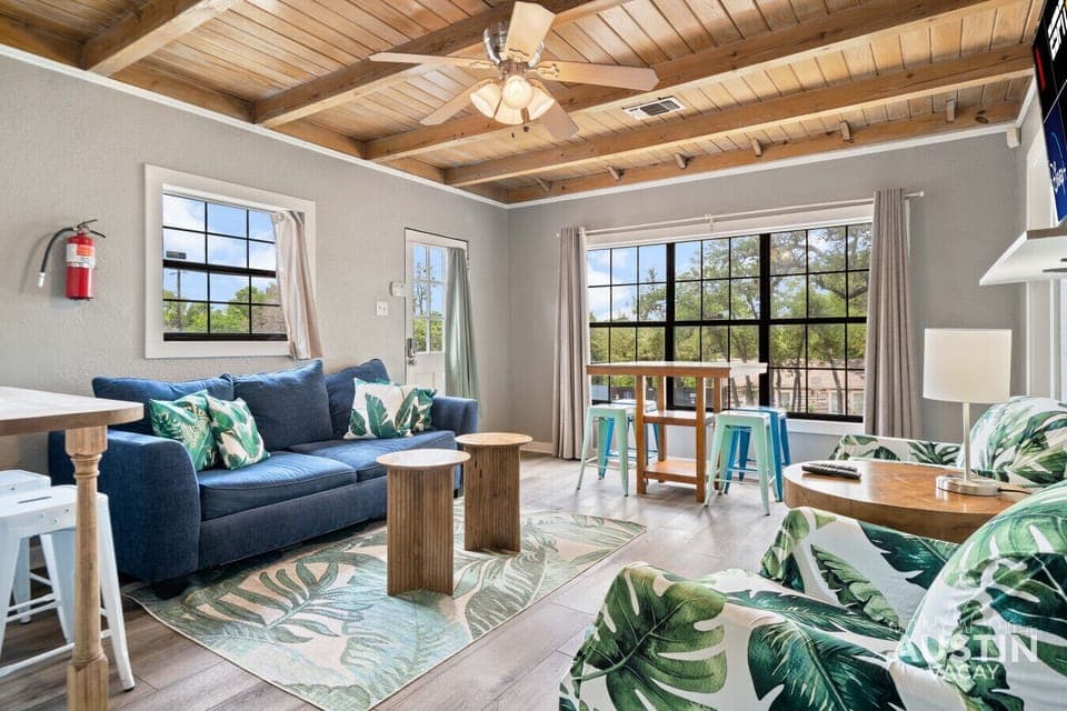 Leaf your worries behind and lounge in style with a tropical twist