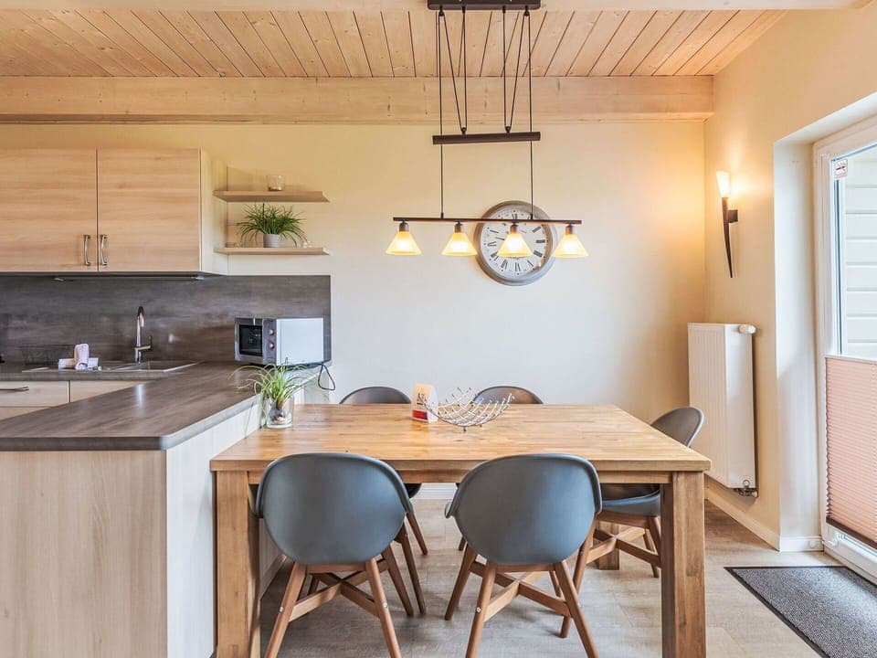 Resort, Apartment, Sea, Beach, Vacation, Coast, Hotel, Condominium, Resort Town, Seaside Resort