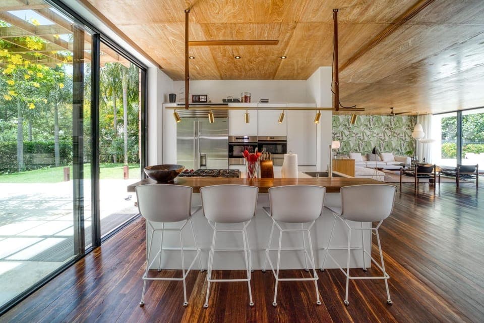 The Beach House - Upscale 5-bed Beachfront Villa w/ pool , pier & ocean views (4477)