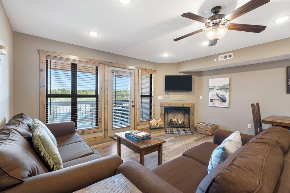 Living Room - Balcony Access & Cable TV