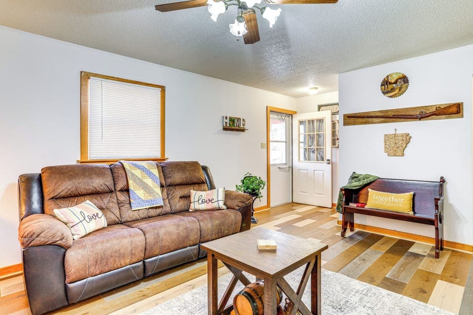 House (2 Bedrooms) | Interior