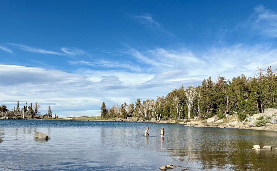 Hiking the PCT > Frog Lake 